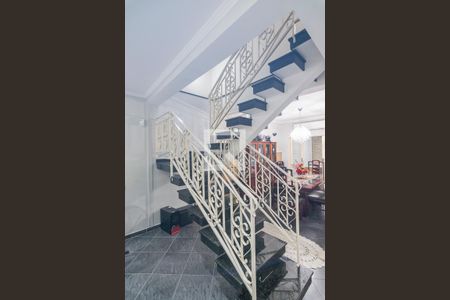 Escada de casa à venda com 3 quartos, 179m² em Casa Branca, Santo André