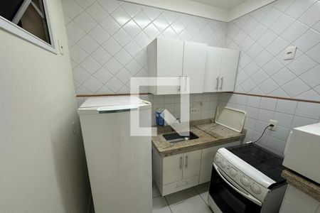 Cozinha de kitnet/studio para alugar com 1 quarto, 35m² em Vila Amelia, Ribeirão Preto