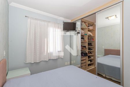 Suite  de apartamento à venda com 3 quartos, 90m² em Vila Vermelha, São Paulo