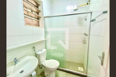 Suíte  banheiro  de apartamento para alugar com 1 quarto, 40m² em Copacabana, Rio de Janeiro