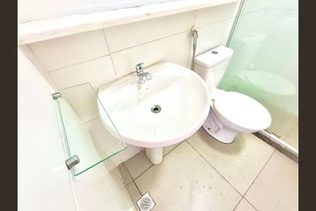 Suíte  banheiro  de apartamento para alugar com 1 quarto, 40m² em Copacabana, Rio de Janeiro