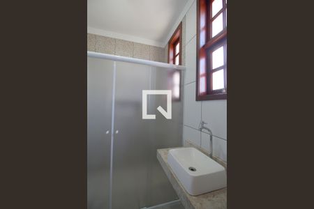 Banheiro de casa de condomínio para alugar com 3 quartos, 262m² em Loteamento Dinora Rosa, Sorocaba