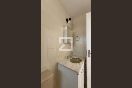 Banheiro de kitnet/studio para alugar com 1 quarto, 34m² em Botafogo, Campinas