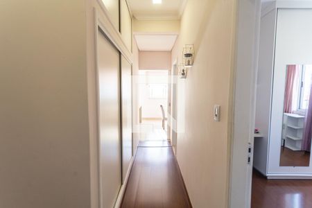 Corredor de apartamento à venda com 3 quartos, 220m² em Anchieta, Belo Horizonte