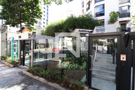Apartamento à venda com 146m², 3 quartos e 2 vagasFachada e portaria