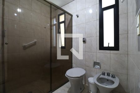 Apartamento à venda com 146m², 3 quartos e 2 vagasBanheiro da Suíte 1