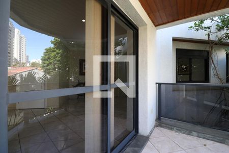 Apartamento à venda com 146m², 3 quartos e 2 vagasVaranda