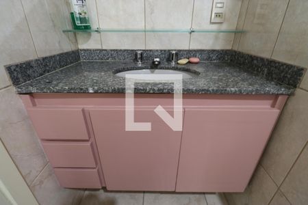 Apartamento à venda com 146m², 3 quartos e 2 vagasDetalhe do banheiro