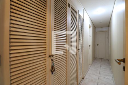 Apartamento à venda com 146m², 3 quartos e 2 vagasCorredor
