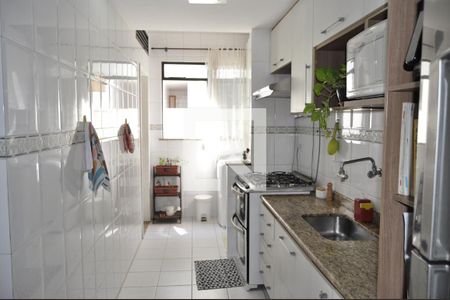 Apartamento à venda com 101m², 2 quartos e 1 vagaCozinha