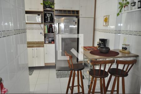 Apartamento à venda com 101m², 2 quartos e 1 vagaCozinha