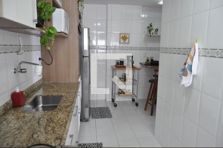 Apartamento à venda com 101m², 2 quartos e 1 vagaÁrea de Serviço