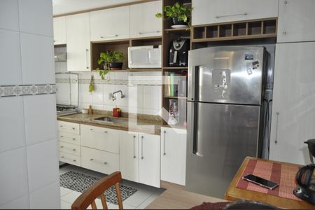 Apartamento à venda com 101m², 2 quartos e 1 vagaCozinha