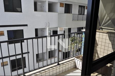 Apartamento à venda com 101m², 2 quartos e 1 vagaVaranda Quarto 1