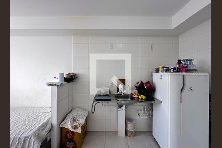 Cozinha de apartamento para alugar com 1 quarto, 26m² em Jardim Mirante, São Paulo