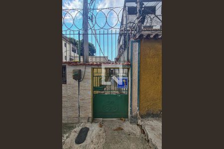 Casa à venda com 42m², 1 quarto e sem vagaFachada com placa