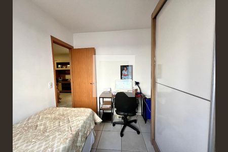 Quarto 2 de apartamento à venda com 2 quartos, 42m² em Chácaras Cotia, Contagem