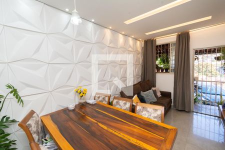 Sala de casa de condomínio à venda com 2 quartos, 45m² em Darcy Vargas, Belo Horizonte