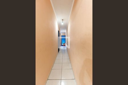 Casa à venda com 200m², 2 quartos e 1 vaga Casa à venda com 200m², 2 quartos e 1 vagaCorredor Casa 1