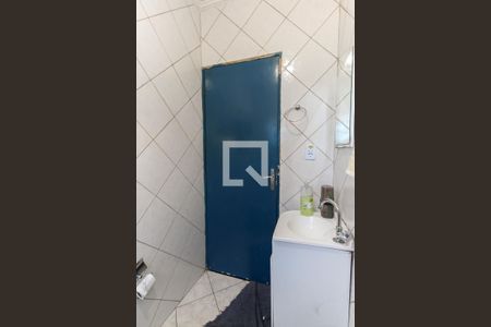 Casa à venda com 200m², 2 quartos e 1 vaga Casa à venda com 200m², 2 quartos e 1 vagaBanheiro Casa 1