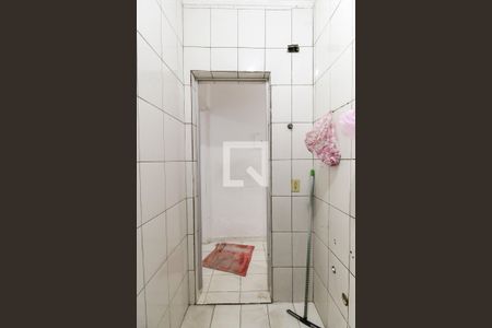 Casa à venda com 200m², 2 quartos e 1 vaga Casa à venda com 200m², 2 quartos e 1 vagaBanheiro 2 Casa 2