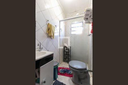 Casa à venda com 200m², 2 quartos e 1 vaga Casa à venda com 200m², 2 quartos e 1 vagaBanheiro Casa 1