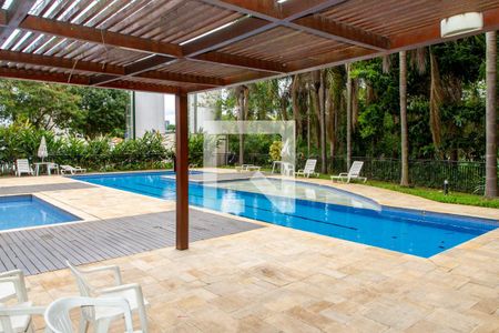 Apartamento à venda com 47m², 2 quartos e 1 vaga Apartamento à venda com 47m², 2 quartos e 1 vagaÁrea comum - Piscina