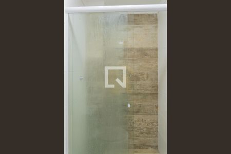 Banheiro de apartamento à venda com 1 quarto, 40m² em Tristeza, Porto Alegre