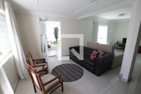Hall de entrada de casa para alugar com 5 quartos, 486m² em Jardim América, Goiânia