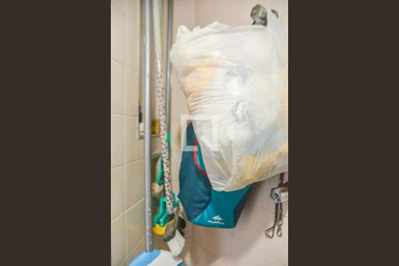 Apartamento à venda com 62m², 2 quartos e 1 vaga Apartamento à venda com 62m², 2 quartos e 1 vagaBanheiro de serviço