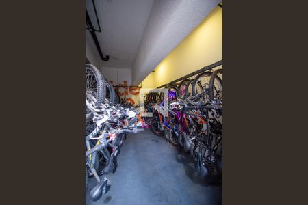 Apartamento à venda com 35m², 2 quartos e sem vaga Apartamento à venda com 35m², 2 quartos e sem vagaÁrea Comum - Bicicletário