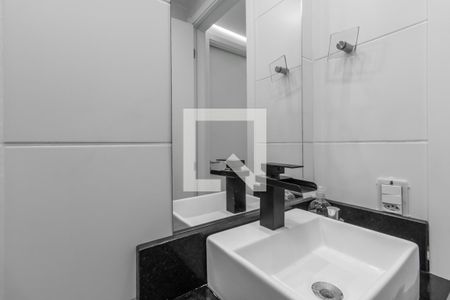 Banheiro de apartamento para alugar com 2 quartos, 41m² em Vila Penteado, São Paulo