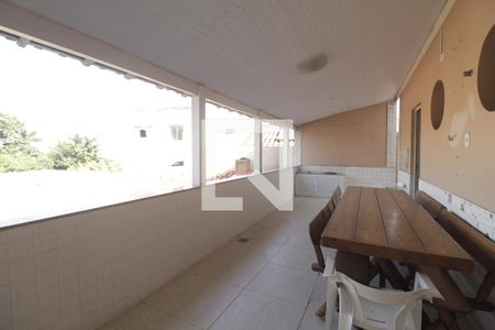 Casa de condomínio à venda com 237m², 3 quartos e 3 vagasÁrea externa