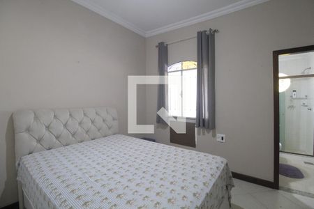 Casa de condomínio à venda com 237m², 3 quartos e 3 vagasSuíte