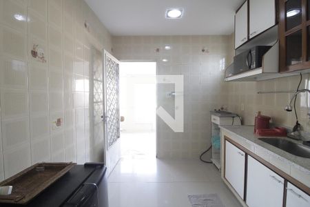 Casa de condomínio à venda com 237m², 3 quartos e 3 vagasCozinha