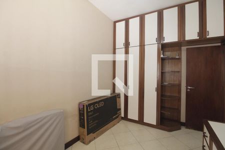 Casa de condomínio à venda com 237m², 3 quartos e 3 vagasQuarto 2