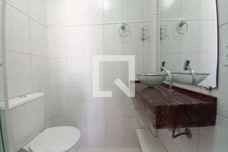 Banheiro de apartamento para alugar com 3 quartos, 99m² em Cambuí, Campinas