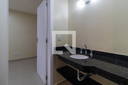 Banheiro de apartamento para alugar com 1 quarto, 45m² em Tristeza, Porto Alegre