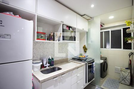 Cozinha de apartamento à venda com 2 quartos, 54m² em Vila Santana, São Paulo