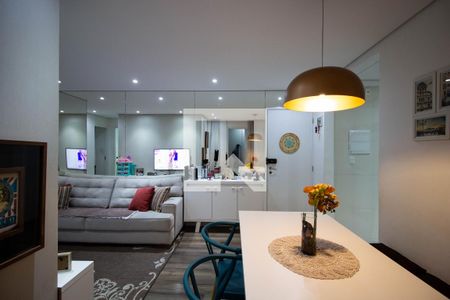 Apartamento à venda com 54m², 2 quartos e 1 vagaSala