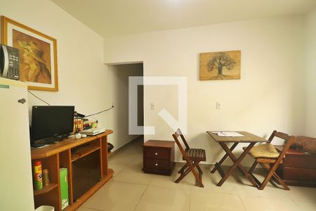 Sala de apartamento à venda com 3 quartos, 80m² em Vila Curuçá, Santo André