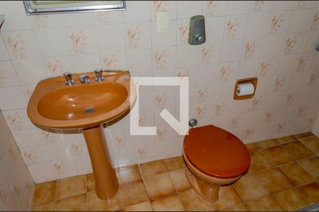 Banheiro de apartamento para alugar com 1 quarto, 29m² em Trindade, Florianópolis