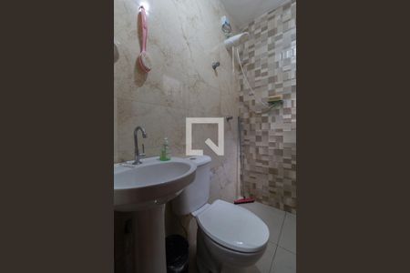 Casa para alugar com 115m², 4 quartos e 2 vagasBanheiro