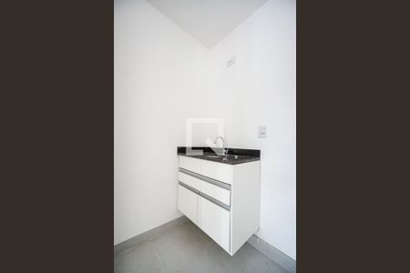 Banheiro de kitnet/studio para alugar com 1 quarto, 25m² em Cidade Mãe do Céu, São Paulo