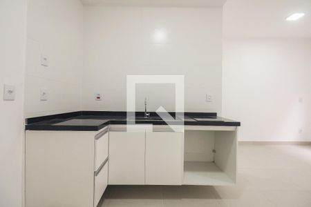 Cozinha de kitnet/studio para alugar com 1 quarto, 24m² em Cidade Mãe do Céu, São Paulo
