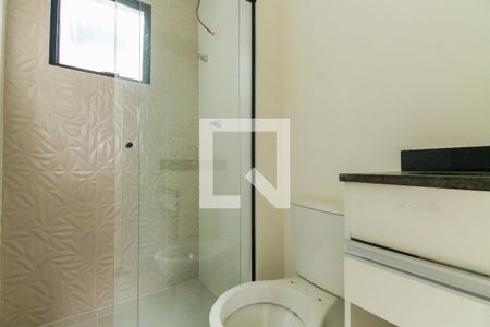 Banheiro  de kitnet/studio para alugar com 1 quarto, 24m² em Cidade Mãe do Céu, São Paulo
