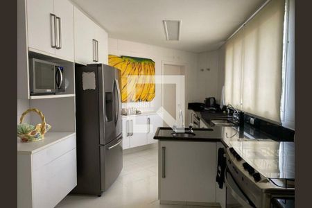Apartamento à venda com 260m², 3 quartos e 4 vagas