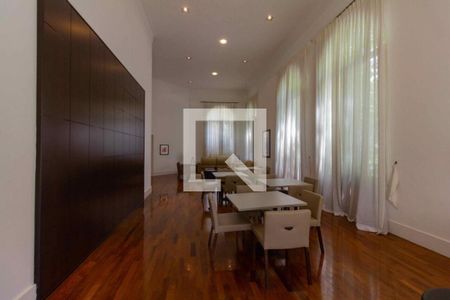 Apartamento à venda com 3 quartos, 260m² em Jardim Fonte do Morumbi, São Paulo