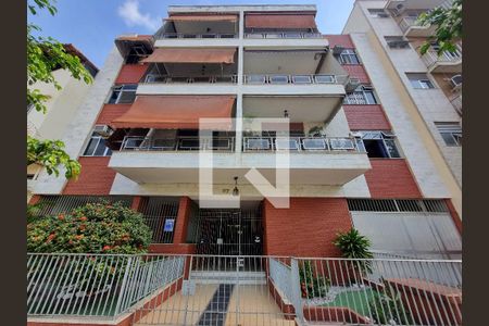 Apartamento à venda com 79m², 2 quartos e 1 vagaFachada