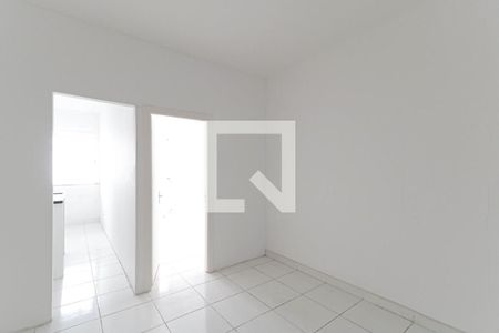 Sala de kitnet/studio para alugar com 1 quarto, 40m² em Pilares, Rio de Janeiro